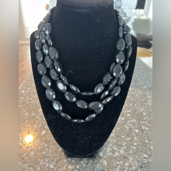 NWT Ashley Cooper Necklace and Earrings Set - Picture 2 of 5